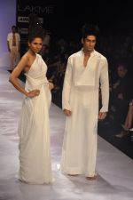 Model walk the ramp for Khushali Kumar Show at lakme fashion week 2012 in Grand Hyatt, Mumbai on 2nd March 2012 (41).JPG